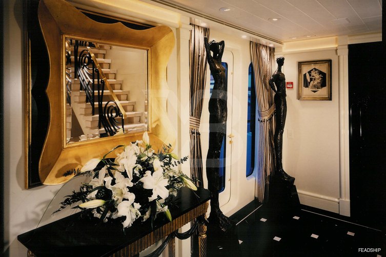 Ostar yacht interior 9