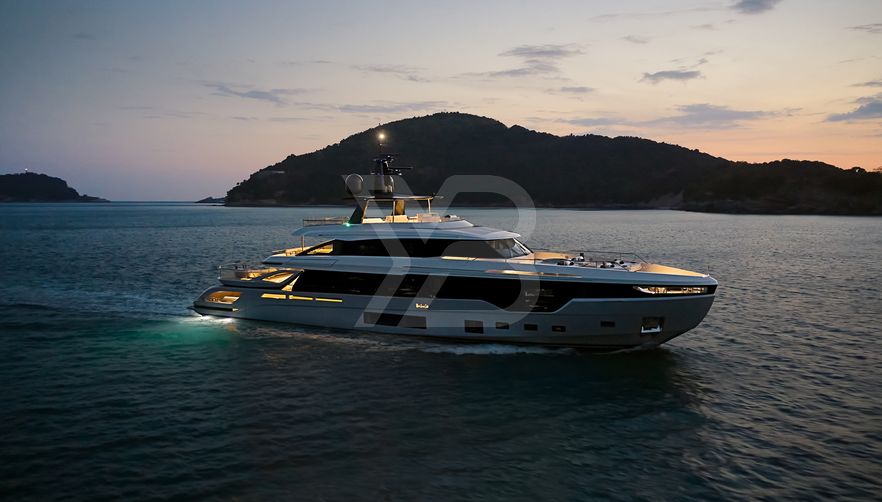 Tanelorn yacht exterior 101