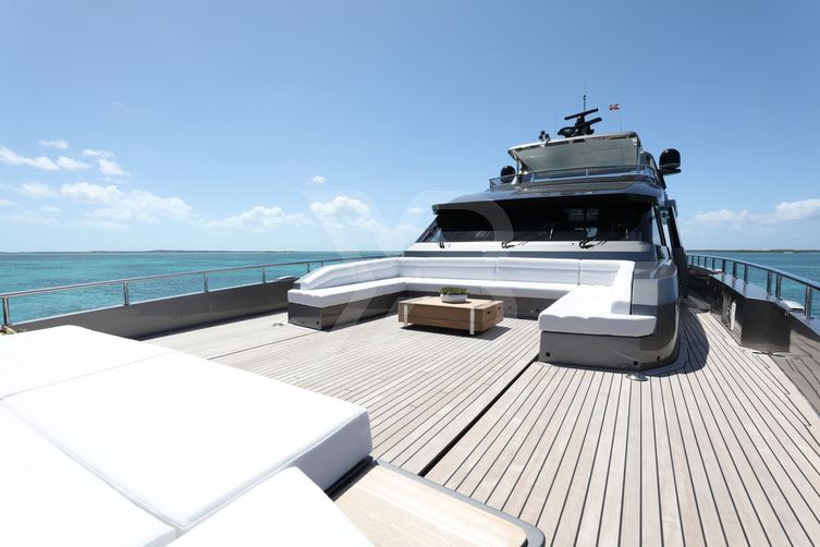 A Salt Weapon yacht exterior 18