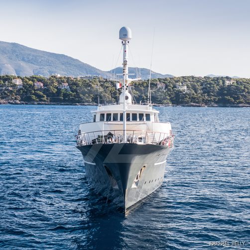 Voyager yacht exterior 8