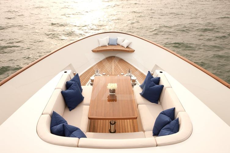 Firefly yacht exterior 12