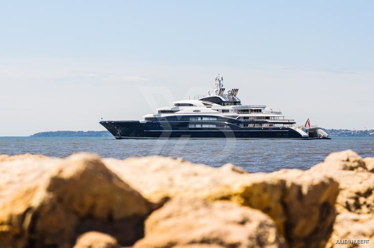 Serene yacht exterior 35