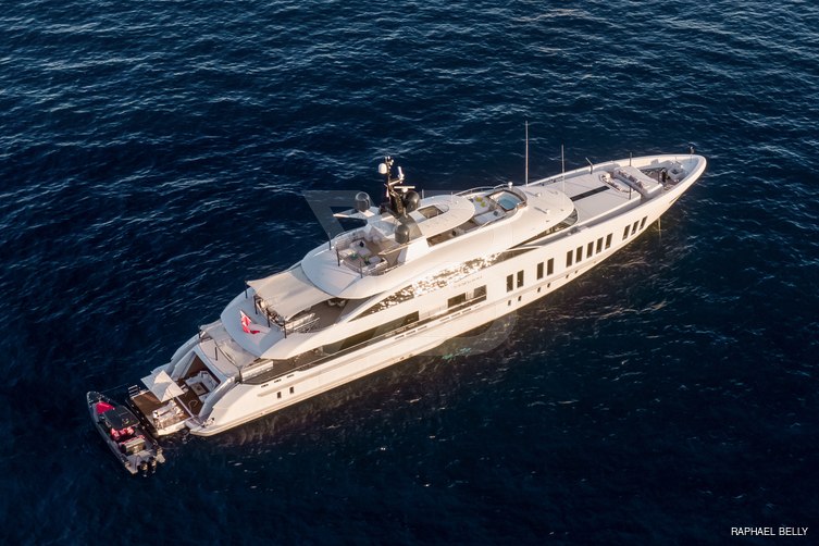 Samurai yacht exterior 16