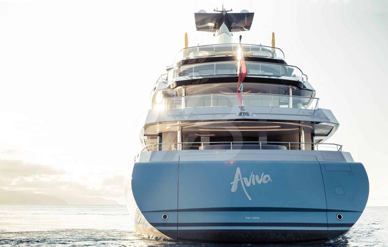 Aviva yacht exterior 20