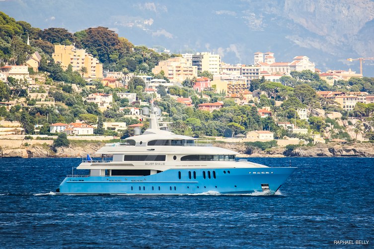 Silver Shalis yacht exterior 2