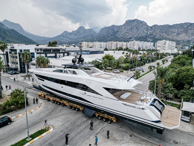 Ximena yacht exterior 6
