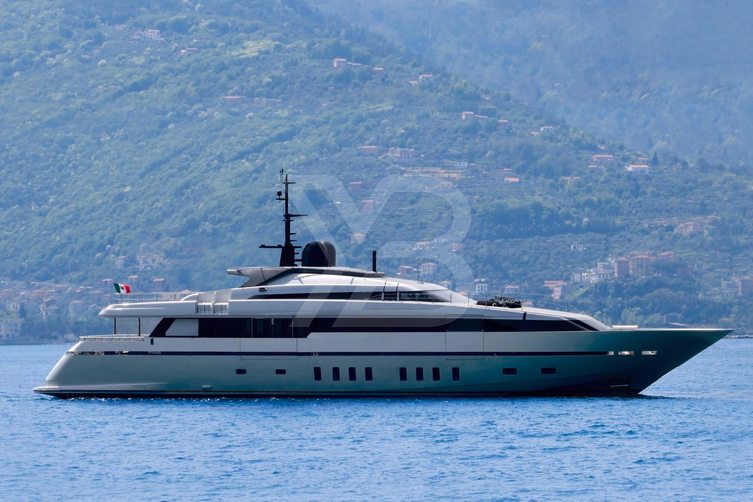 Lady A yacht exterior 2