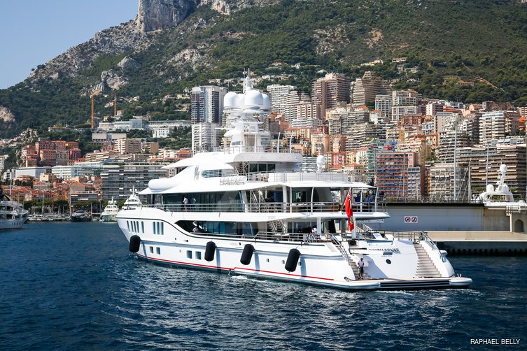 Sixth Sense yacht exterior 9