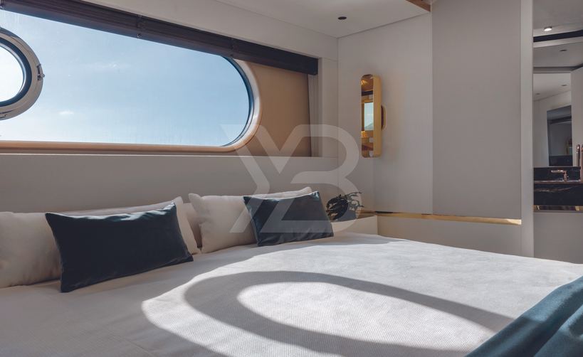 Jakat yacht interior 34