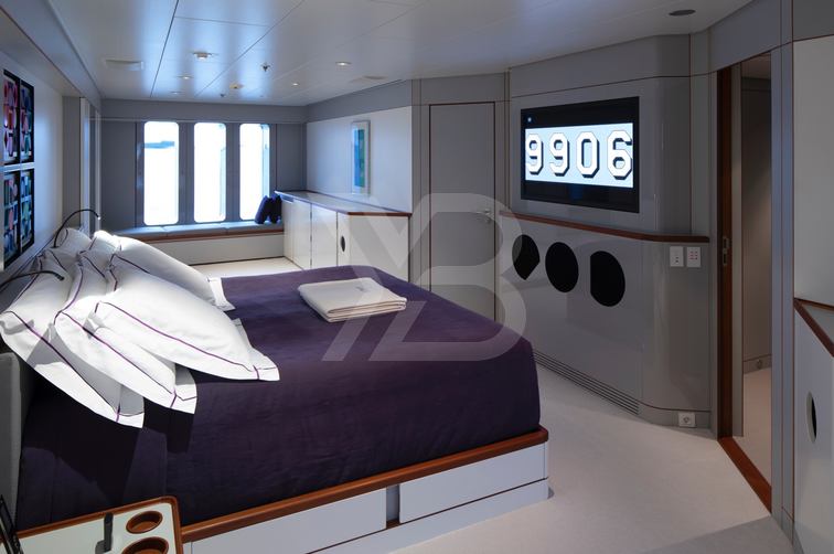 Skat yacht interior 13