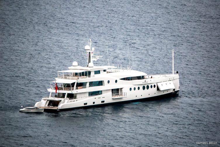 Madame Kate yacht exterior 7