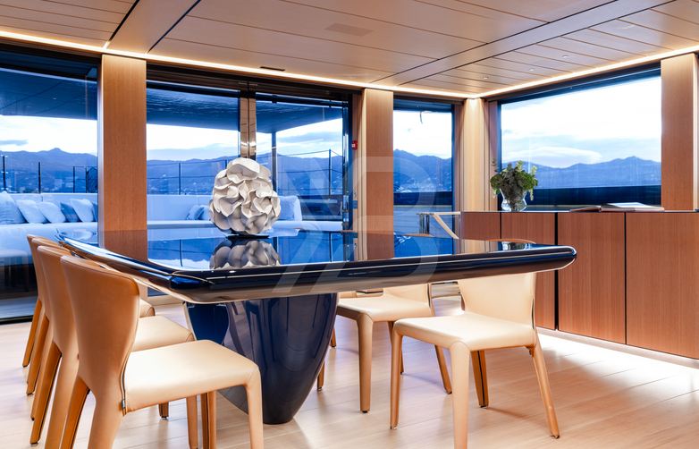 San yacht interior 85