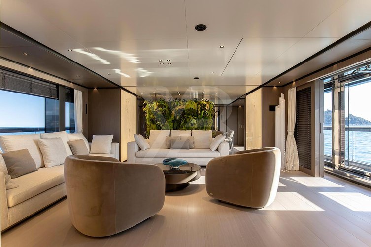 Panam yacht interior 7