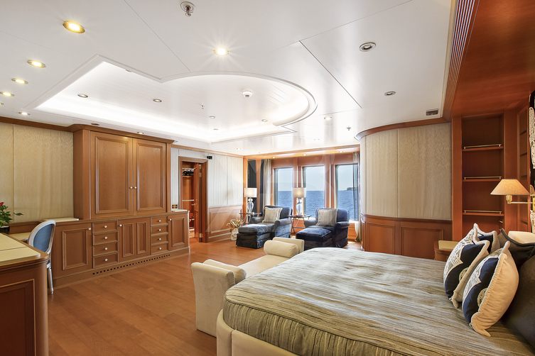 Boadicea yacht interior 23