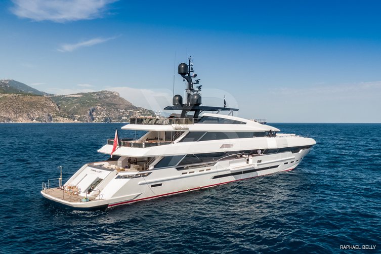 Parillion yacht exterior 9