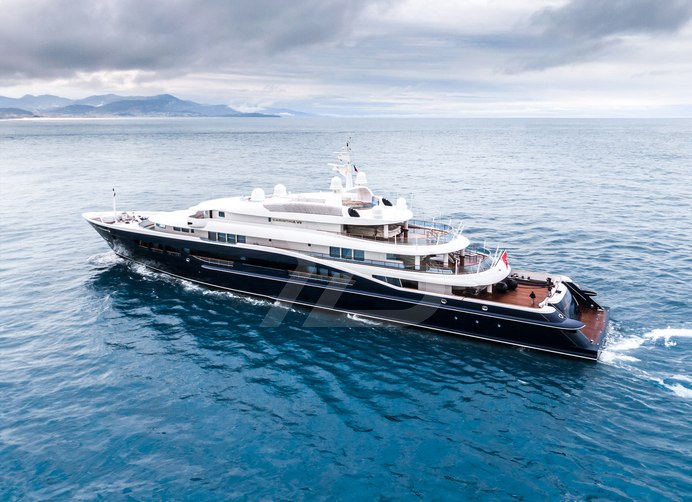 Carinthia VII yacht exterior 28