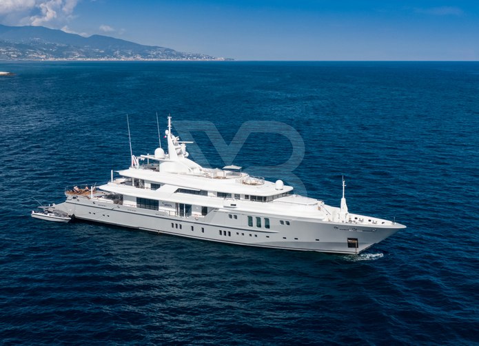 Siren yacht exterior 11