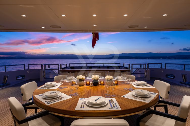 Starlust yacht interior 29