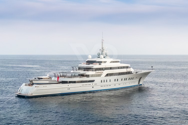 Victorious yacht exterior 19