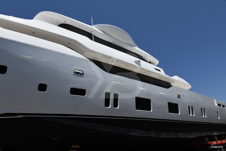 Oceanic Grand yacht exterior 9