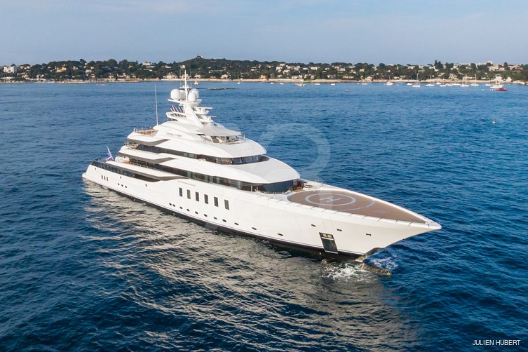 CC-Summer yacht exterior 21