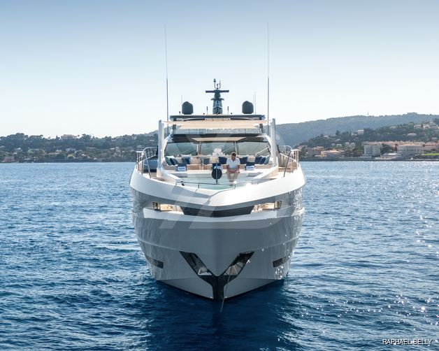 Artemis yacht exterior 18