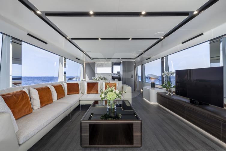 Hail Yeah yacht interior 8