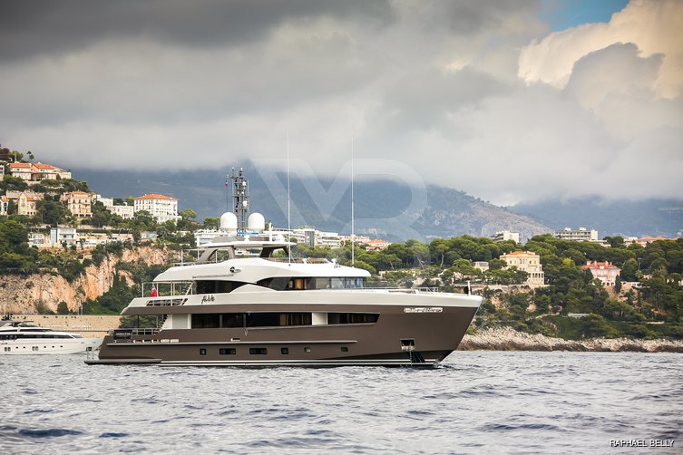 Ares yacht exterior 14