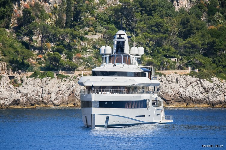 Lady S yacht exterior 22