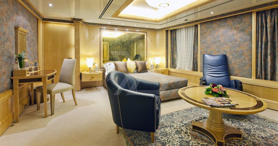 Lady Moura yacht interior 18