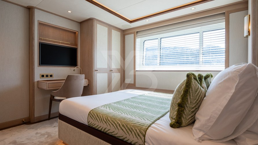 Seaflower yacht interior 15