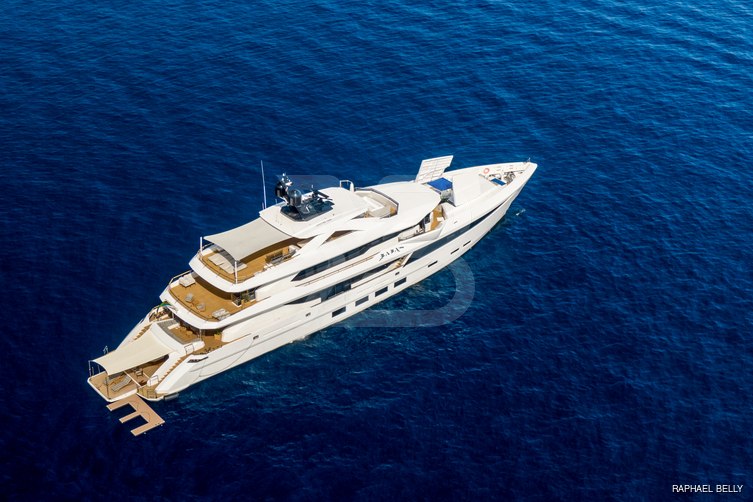 Babas yacht exterior 3