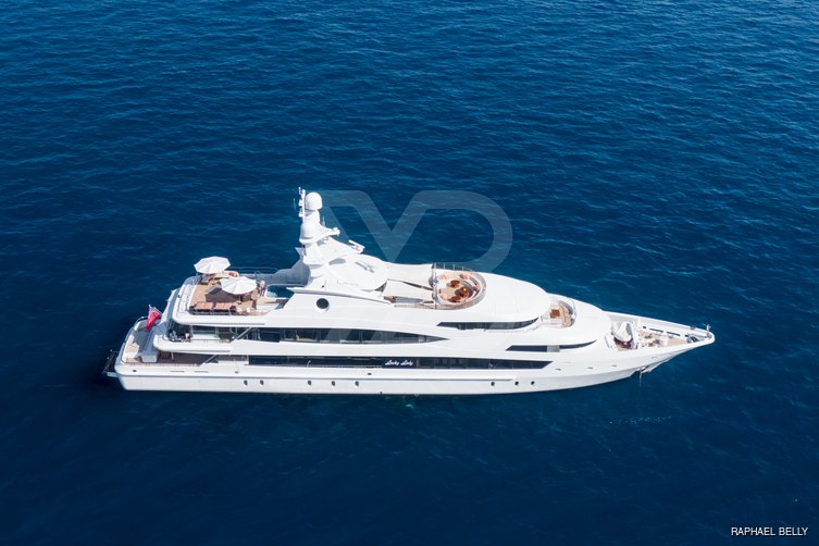 Lucky Lady yacht exterior 2