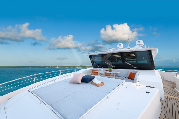 FD80 /09 yacht exterior 6