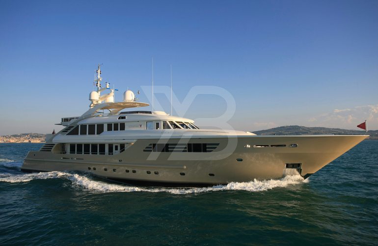 Muza yacht exterior 2