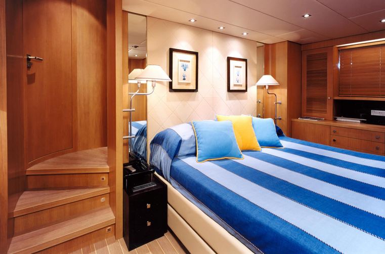 Exxtreme yacht interior 9