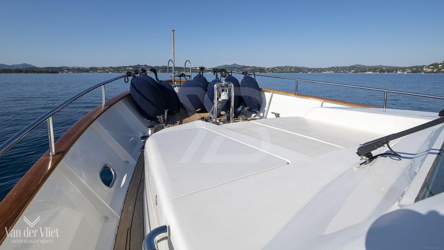 Ladina Too yacht exterior 5