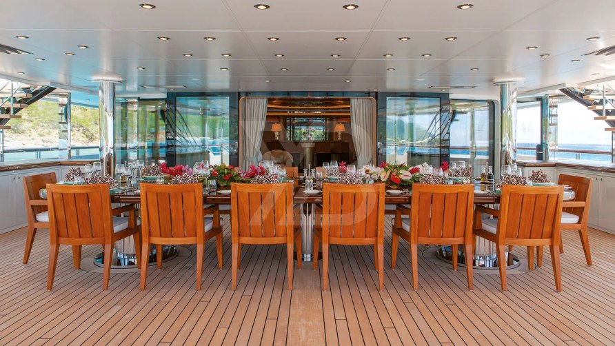 Quattroelle yacht interior 9