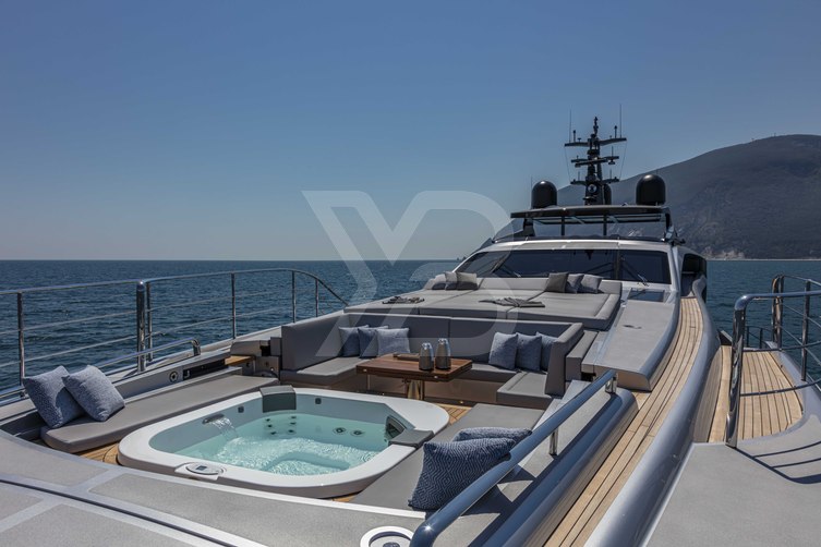 Touch Me yacht exterior 3