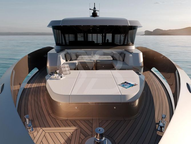 Miramar yacht exterior 23