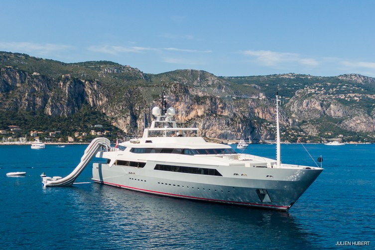 Vicky yacht exterior 2