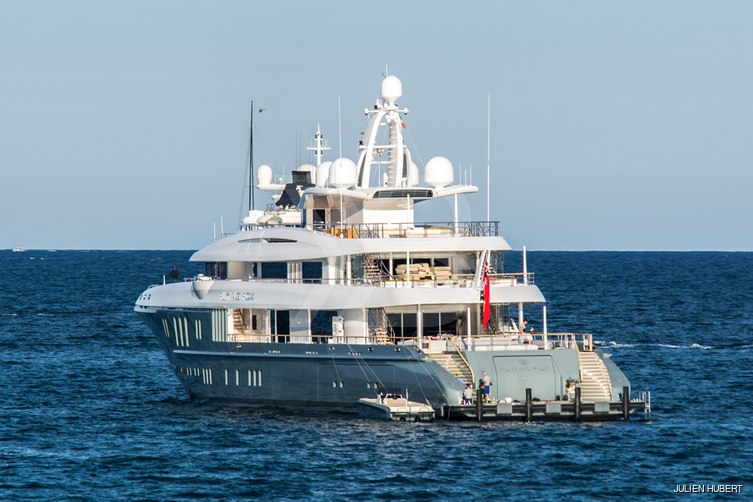 Dytan yacht exterior 3