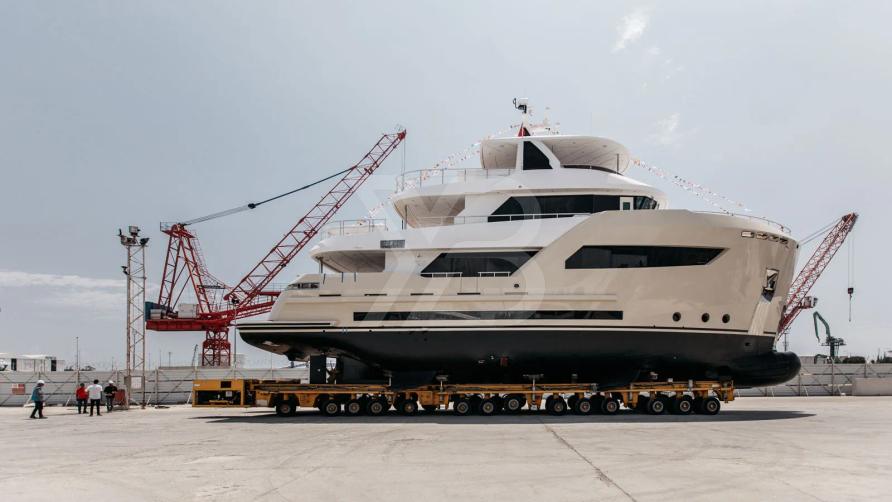 Queen of the Caribbean yacht exterior 4
