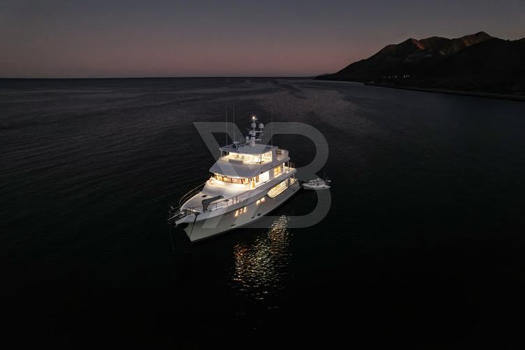 Lady Di yacht exterior 20