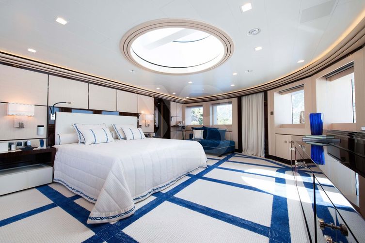 Axioma yacht interior 10