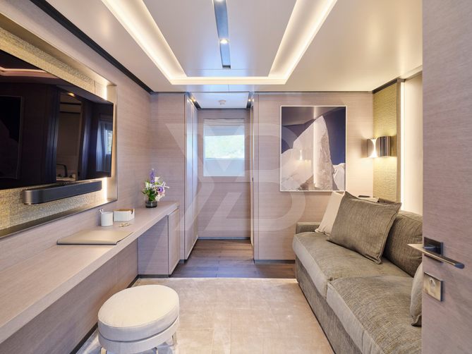 O'Neiro yacht interior 10