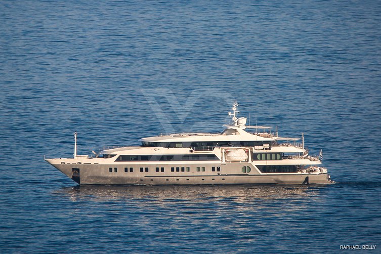 Serenity yacht exterior 4