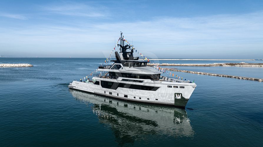 Maverick yacht exterior 26