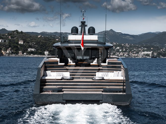 San yacht exterior 14