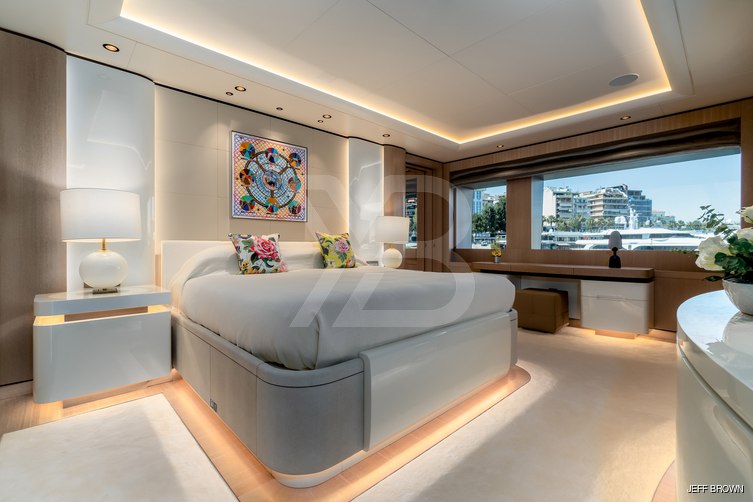 O'Pari yacht interior 25